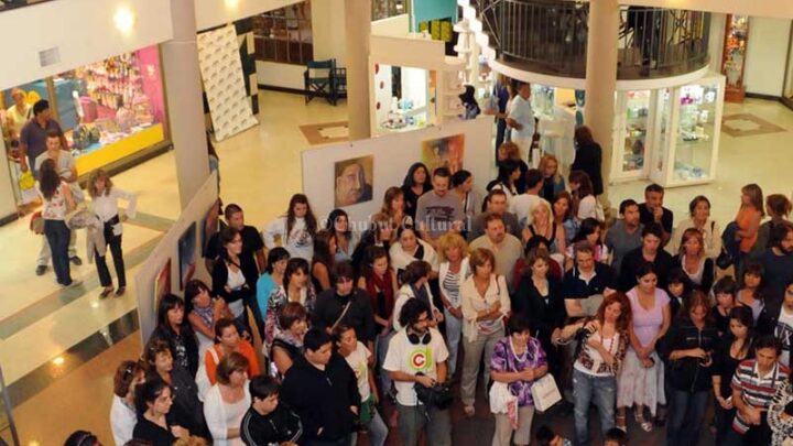 Una multitud se sumó al segundo Gallery Night de la temporada