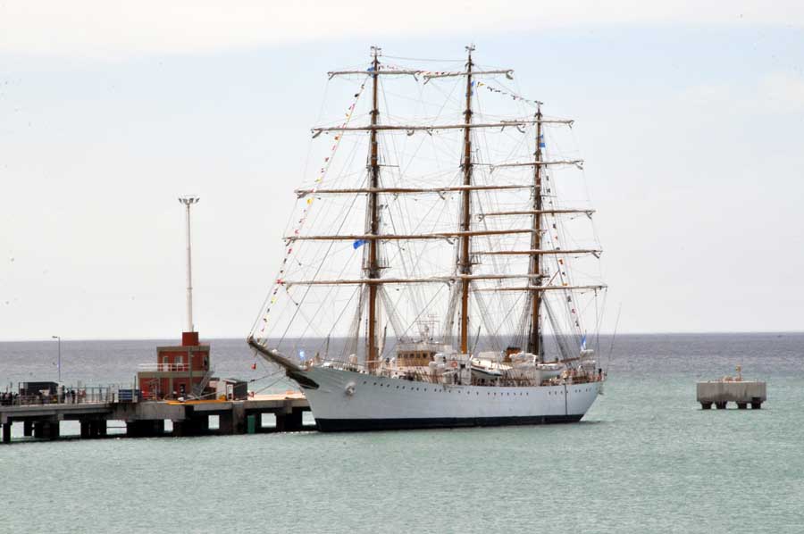 ÚLTIMO DÍA PARA VISITAR LA FRAGATA LIBERTAD