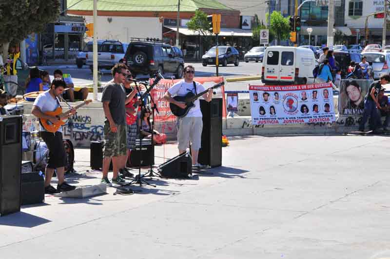 SUELTA DE PALOMAS HOMENAJEANDO A VÍCTIMAS DE DELINCUENCIA