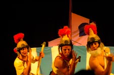 ODISEA DE TRES EN TRICICLO