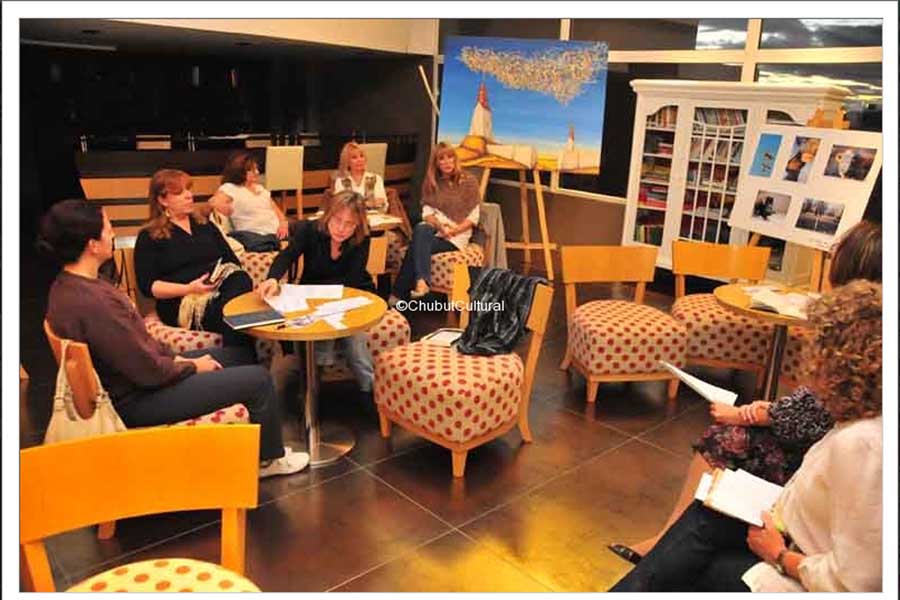 CHARLAS LITERARIAS: EL DOMINGO 2 NEMIROVSKY