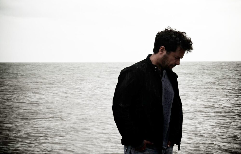 El uruguayo Daniel Drexler en «Y el viento nos amontona…»