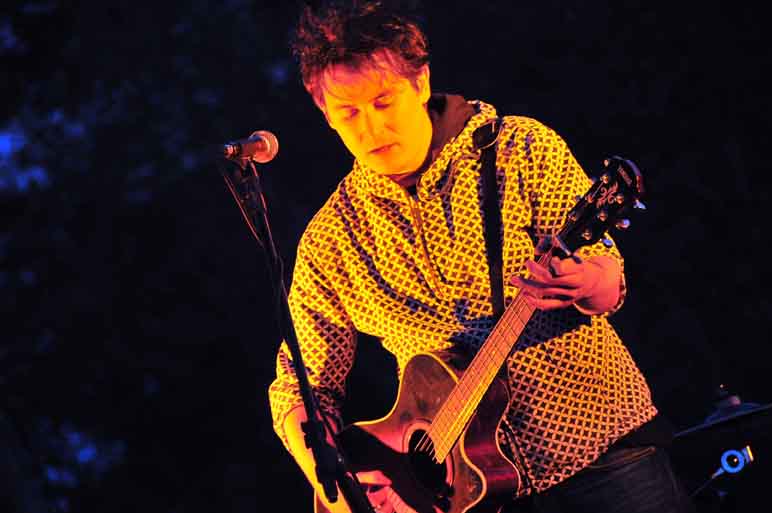 Gustavo Gelpi hizo el prelanzamiento de «Irnos»