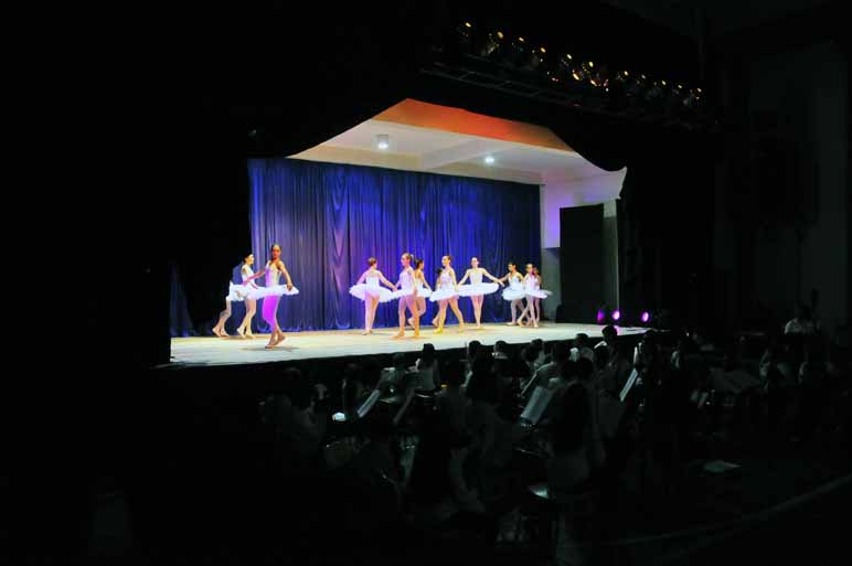 “Creer, Crear, Crecer”.  Noche de Gala en la Escuela N° 728