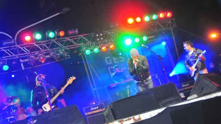 NOCHE DE BLUES EN LA PLAYA CON LA MISSISSIPPI
