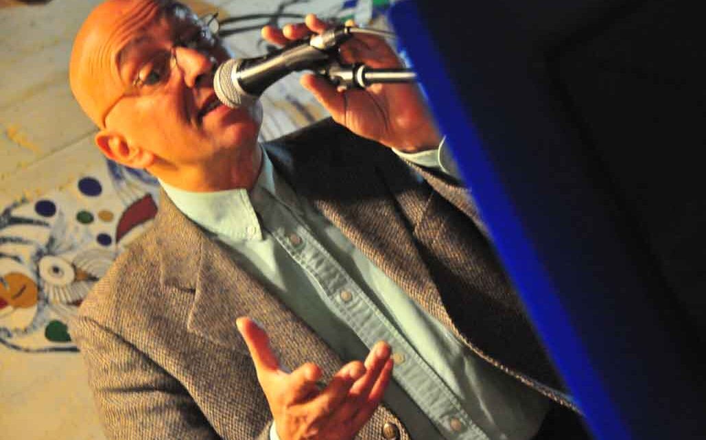 CARLOS VIDAL «INTIMO» EN EL TEATRO DEL MUELLE CARLOS VIDAL «INTIMO» EN EL TEATRO DEL MUELLE