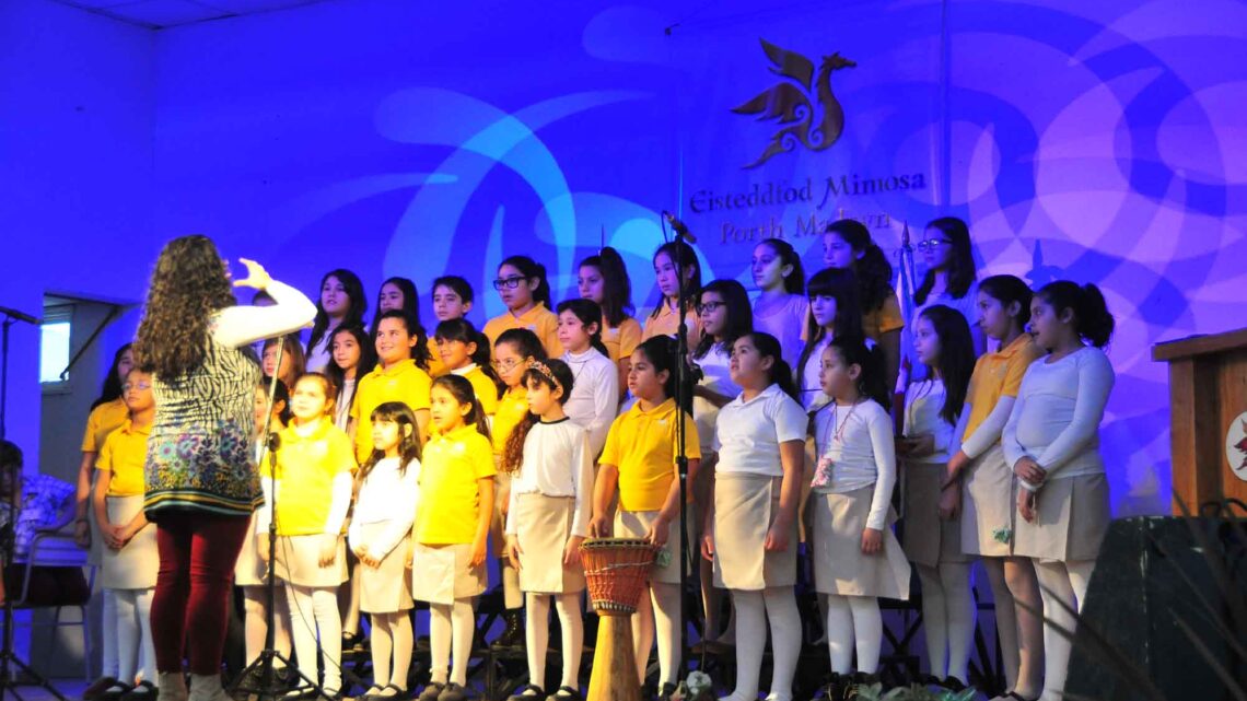 COMENZO EL EISTEDDFOD MIMOSA PORTH MADRYN