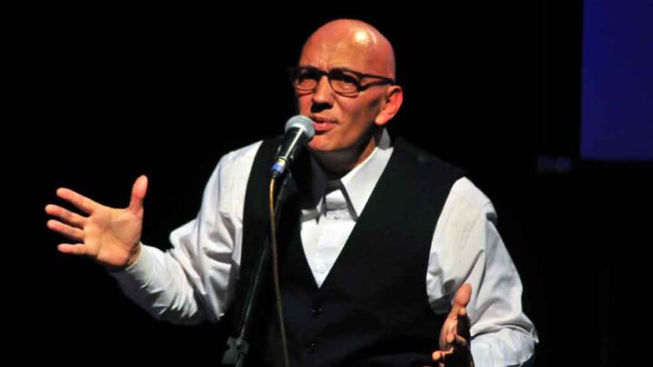 CARLOS VIDAL PRESENTA “INTIMO” EN EL UNO Y LA BELLEZA