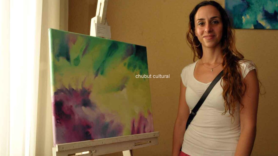 EN EL AUSTRALIS YENE HUE INAUGURÓ LA MUESTRA “HIEROFONIA DEL AGUA”