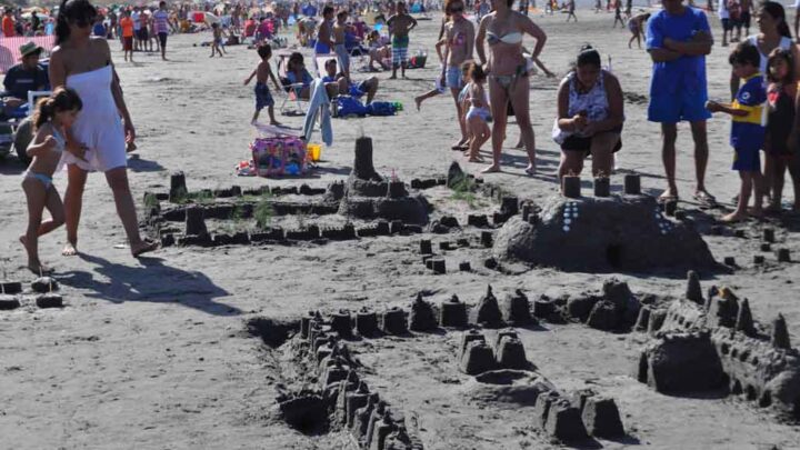 CONCURSO DE CASTILLOS EN LA PLAYA