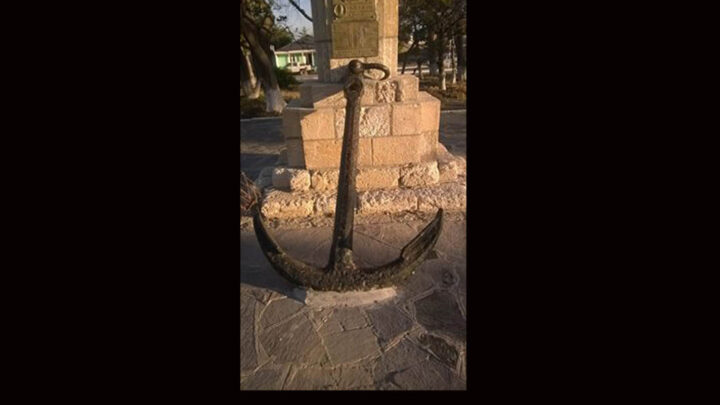 HALLAN EN LA ZONA DE CAMARONES  UNA VIEJA  ANCLA