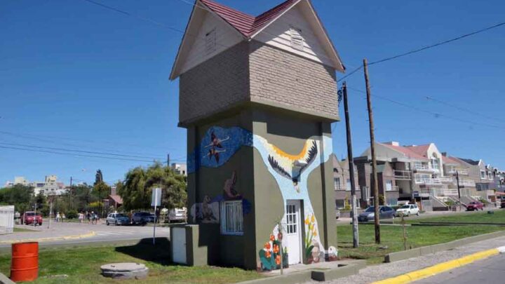 INAUGURARON MURAL “ VIVE MADRYN 2015”