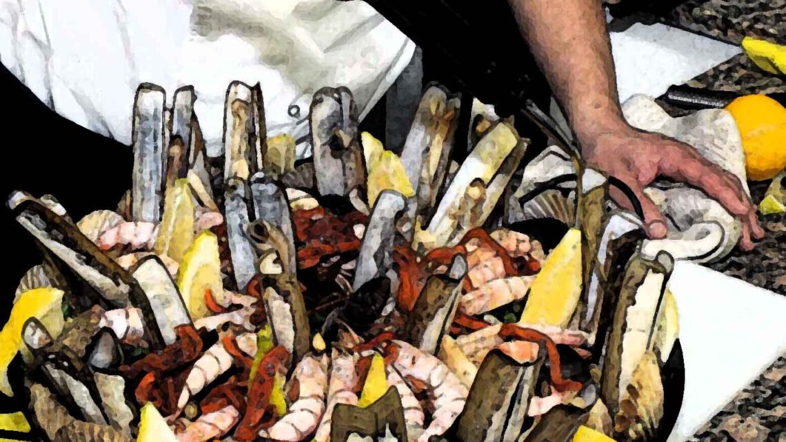 MUESTRA COLECTIVA  2015  “LA COCINA QUE HEREDAMOS”