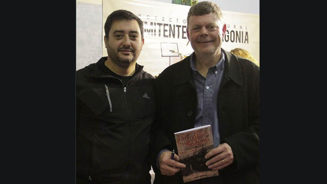 CARLOS HUGHES PRESENTO SU NOVELA «ULTIMO TREN A LA COLONIA»