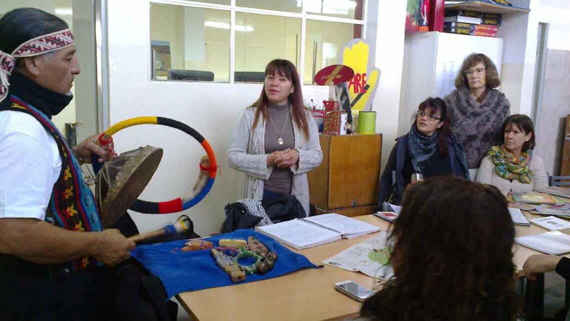 LA NARRADORA LILIANA FARFAL DICTÓ TALLER DE NARRACIÓN EN PUERTO MADRYN
