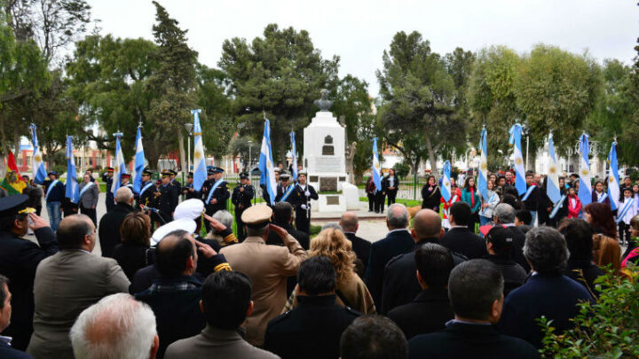 HOMENAJE AL GENERAL SAN MARTIN