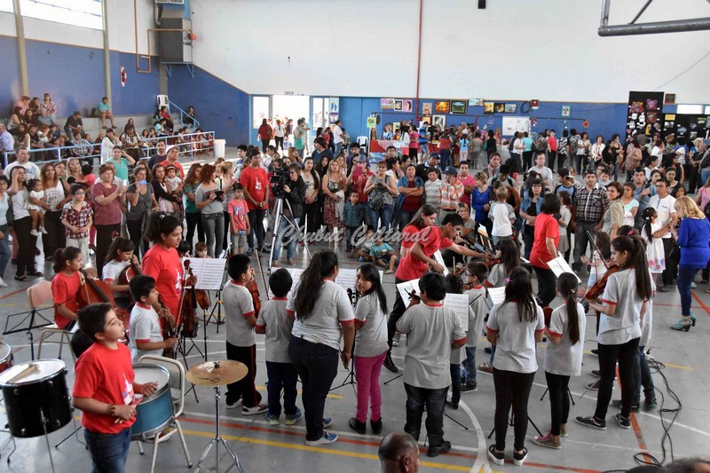 MUESTRA DE LOS TALLERES DE FORMACION ARTISTICA Y CULTURAL