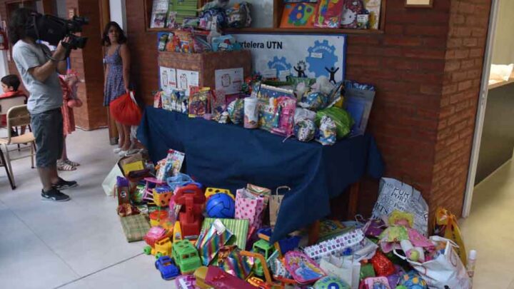 CONCIERTO SOLIDARIO Y MUCHOS JUGUETES PARA EL COMEDOR INFANTIL