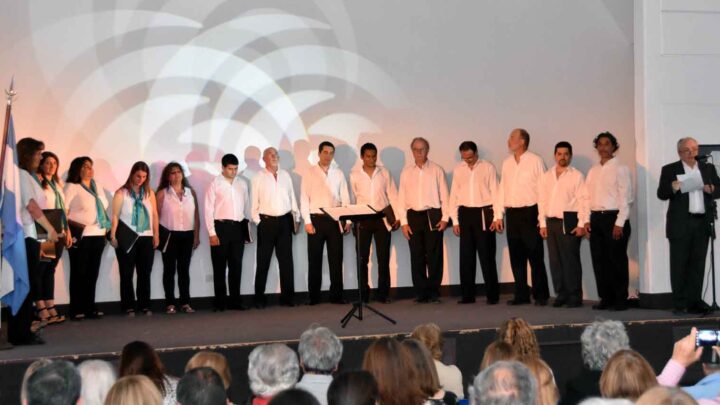 CONCIERTO NAVIDEÑO SOLIDARIO EN LA UTN