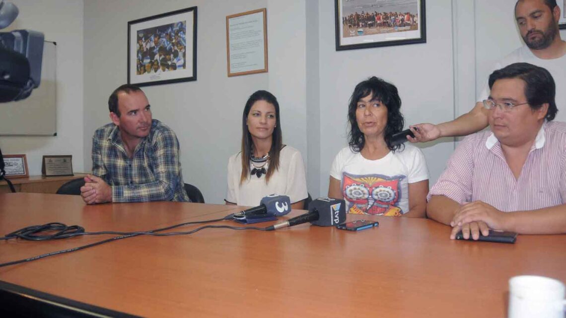 “LOS CALIGARIS “ PRIMER SHOW DEL VERANO