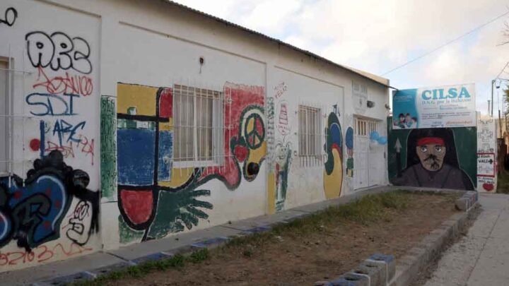 TALLERES DE TEATRO PARA JÓVENES EN LOS BARRIOS SAN MIGUEL Y PUJOL II