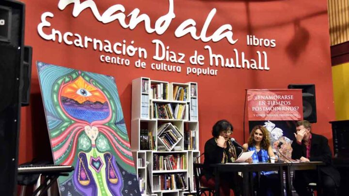ALMIRON PRESENTO SU LIBRO ¿ENAMORARSE EN TIEMPOS POSTMODERNOS?