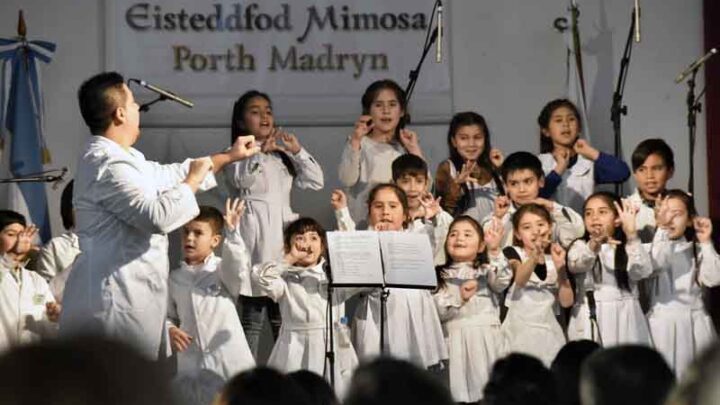 PASO LA 13º DEL EISTEDDFOD MIMOSA PORTH MADRYN