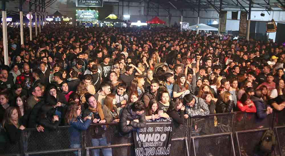 FESTIVAL DE LA CERVEZA COMODORENSE CULMINO CON GRAN EXITO