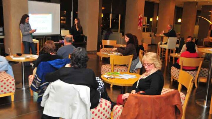 CHARLA LITERARIA CON DEBATE PROFUNDO
