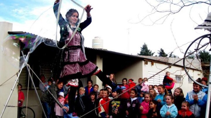 LLegó a Madryn la «Compañía Caracol»