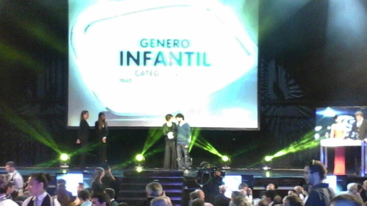 “ EL REINO DEL REVES ” MEJOR PROGRAMA INFANTIL
