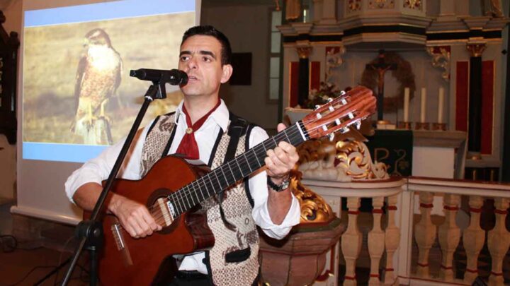 GUSTAVO IMUSA EN LA CASA DEL CHUBUT EN BUENOS AIRES