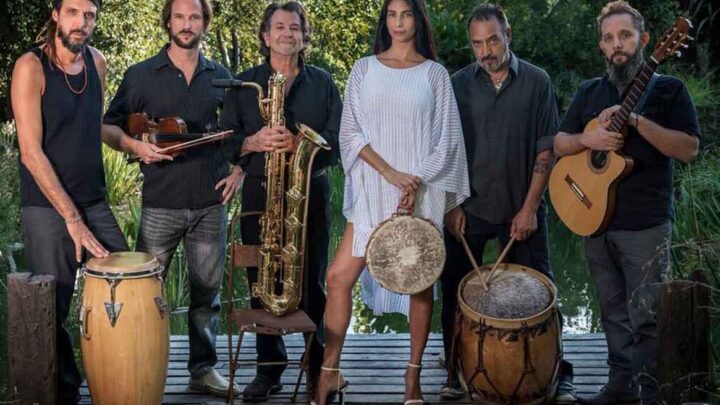 CAROLINA PELERITTI APUESTA A SU REPERTORIO DE CANCIONES POPULARES