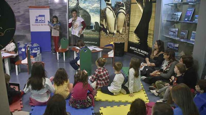 CUENTERETAS FESTEJÓ EL DIA DEL LIBRO