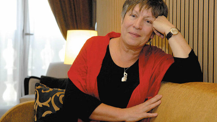 Ma. TERESA ANDRUETTO PRESENTA SUS OBRAS EN EL CICLO “VERANO, MAR Y LIBROS”