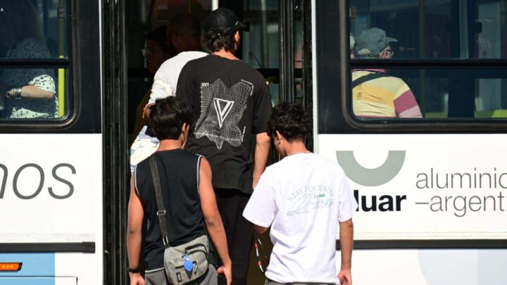 CONTINÚAN LAS VISITAS A ALUAR PARA VECINOS DE PUERTO MADRYN
